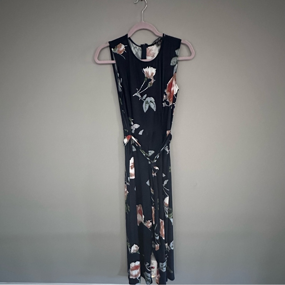 Beecher’s Brook Floral Sleeveless Wide Legged Cropped Jumpsuit medium